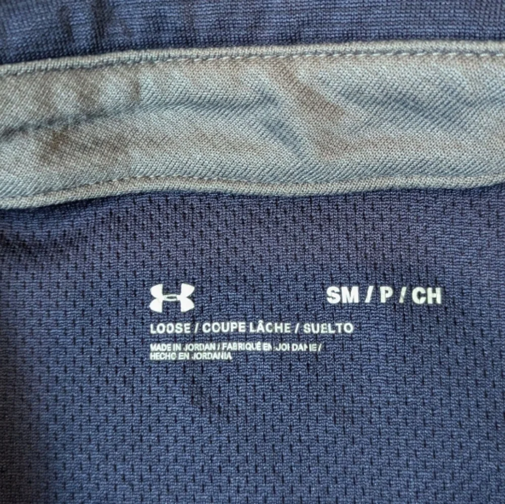 Under Armour Loose Fit Navy Blue Gray Trim Short Sleeve Polo Shirt Men's Small